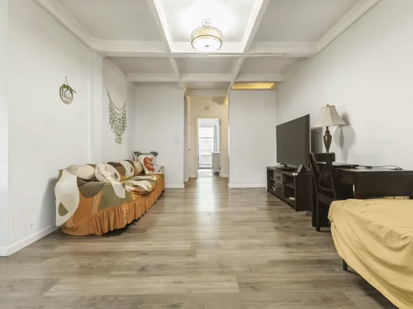 147-57 Charter Road image 2 of 20