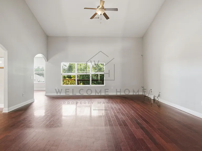 734 Lime Ln — Photo 9
