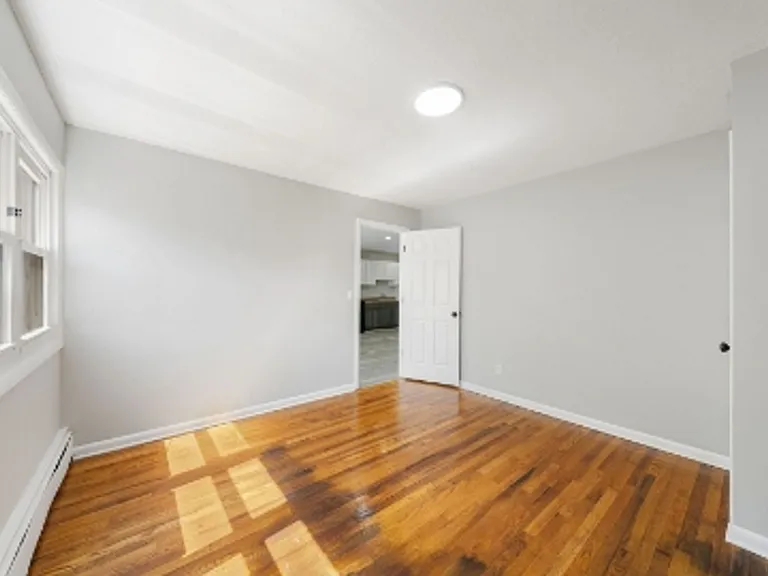 1213 Roselle St — Photo 2
