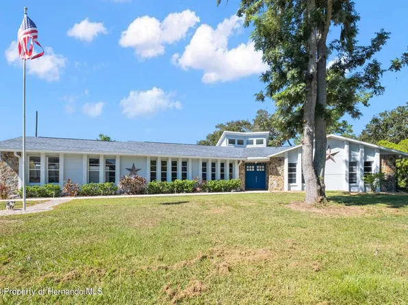 2225 Amity Ct, New Port Richey, FL 34655