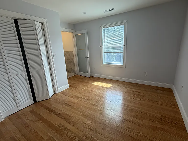 26 Newburg St — Photo 17