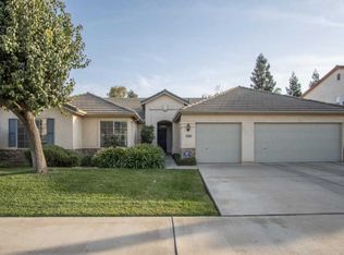 2035 La Vida Ct, Porterville, CA 93257