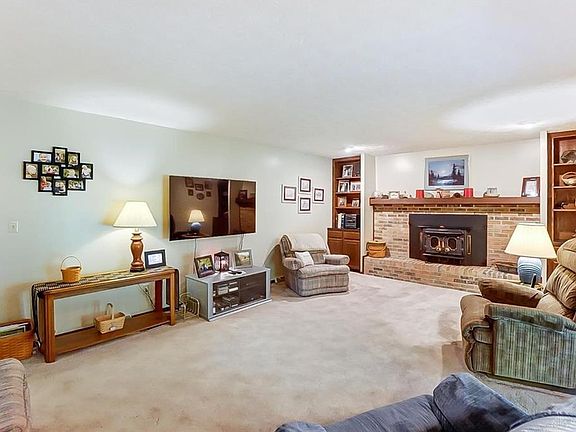 5th image of 6210 Joann Ln