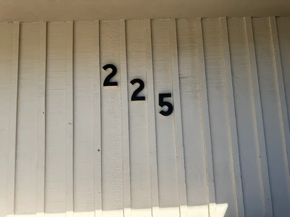 225 W Santa Barbara St APT C, Santa Paula, CA 93060