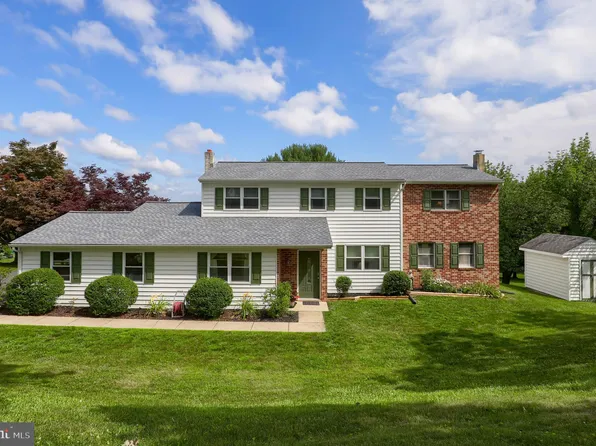 743 Farmdale Rd, Mount Joy, PA 17552