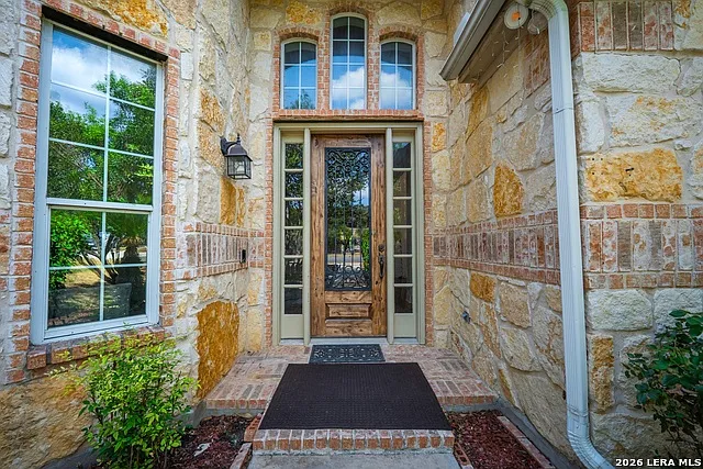 5 bed, 3.5 bath, 6088 sqft, $4,800 — Photo 4