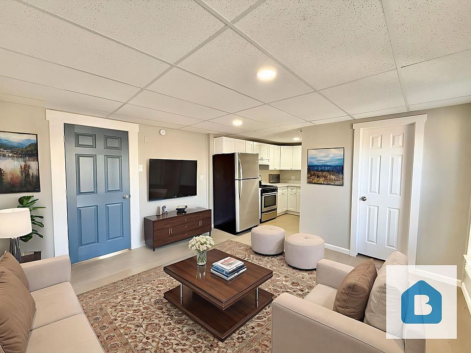1st image of 1041 Lake Ave #4