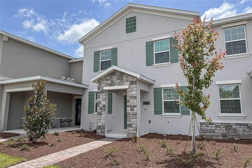 3 bed, 2.5 bath, 1636 sqft, $2,850 — Photo 2