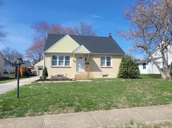 808 Kenyon Ln, Newark, DE 19711