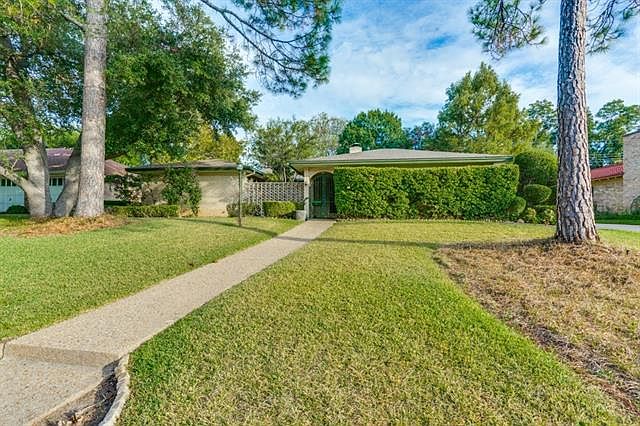 1st image of 6221 Trail Lake Dr