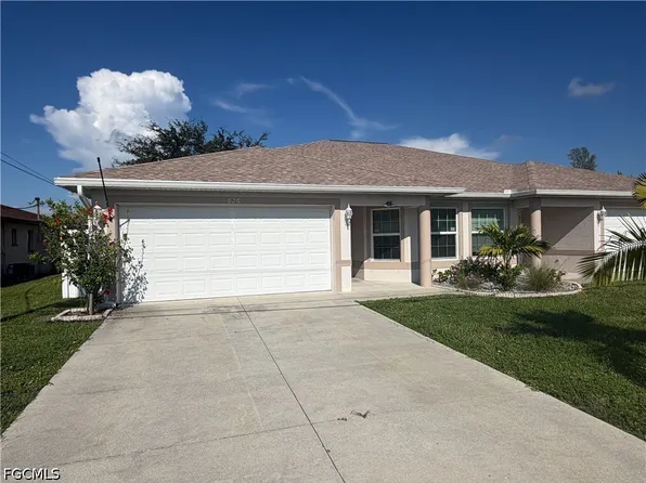 626 SE 13th Pl, Cape Coral, FL 33990