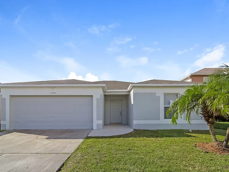 3224 Hunters Chase Loop — Photo 1