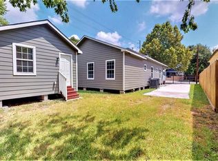 1917 Chestnut St, Houston, TX 77009