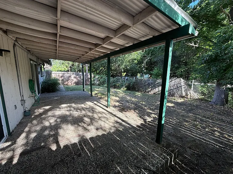 8237 Sunrise Blvd — Photo 9