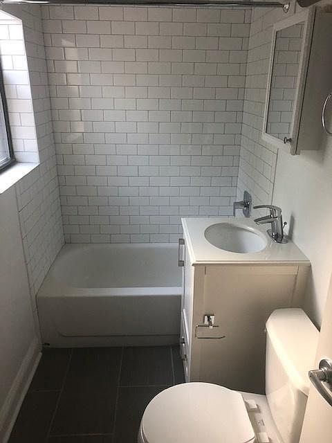 1st image of 2640 N Spaulding Ave APT 3N
