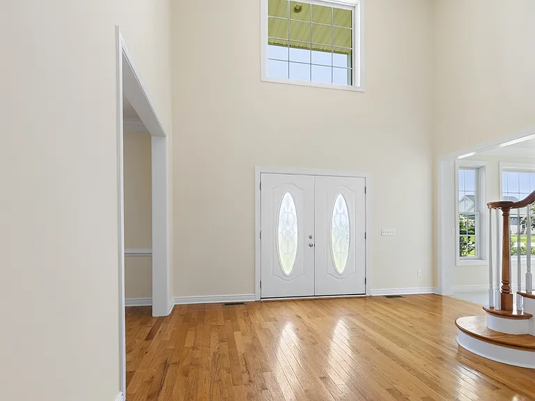 Foyer (Front Door)