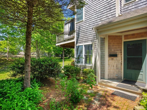 12 Wildflower Village, Yarmouth Port, MA 02675