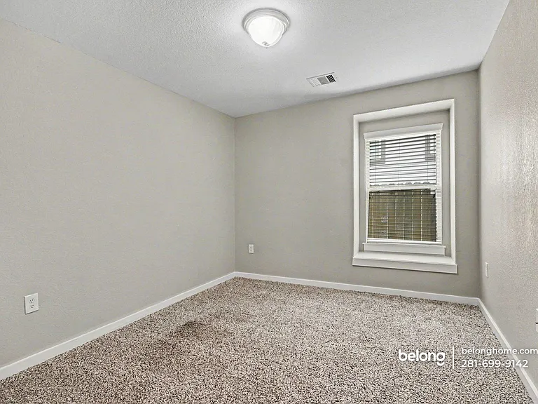 6911 Rosemont Ct — Photo 7