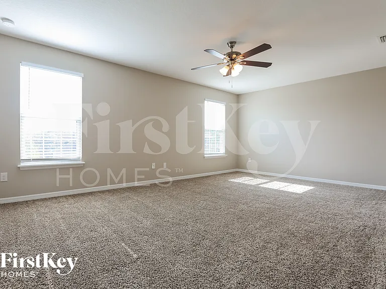 316 Corbett Bluff Dr — Photo 7