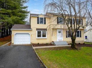 14 Fawn Run, Bloomsbury, NJ 08804