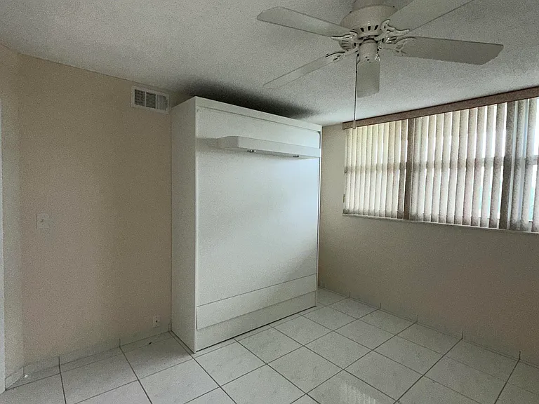 5300 NE 24th Ter #211C — Photo 11