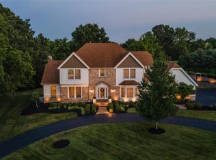 2115 Kehrs Ridge Dr, Chesterfield, MO 63005