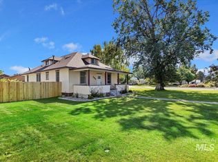 1064 Wendell St, Twin Falls, ID 83301