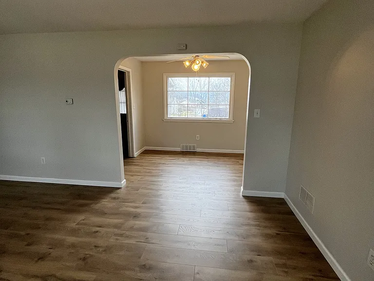 2388 Mill Ln — Photo 6