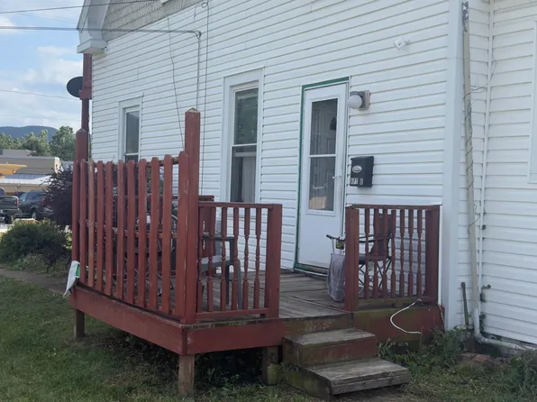(undisclosed Address), Elkton, VA 22827