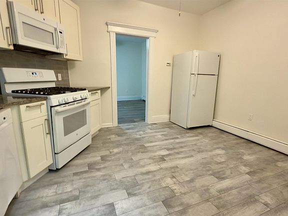 5th image of 668-670 Kennedy Blvd #5