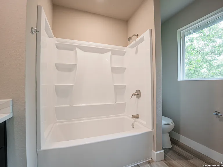 312 Avondale Ave — Photo 26