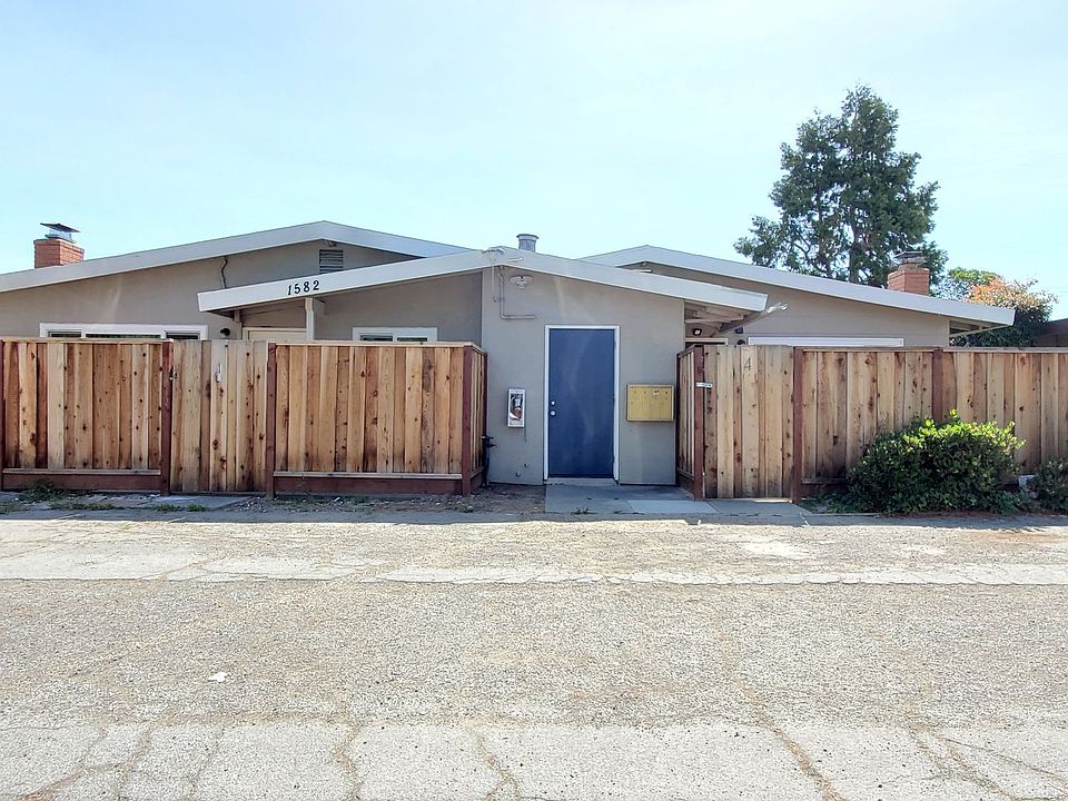 1st image of 1582 Albatross Dr #3