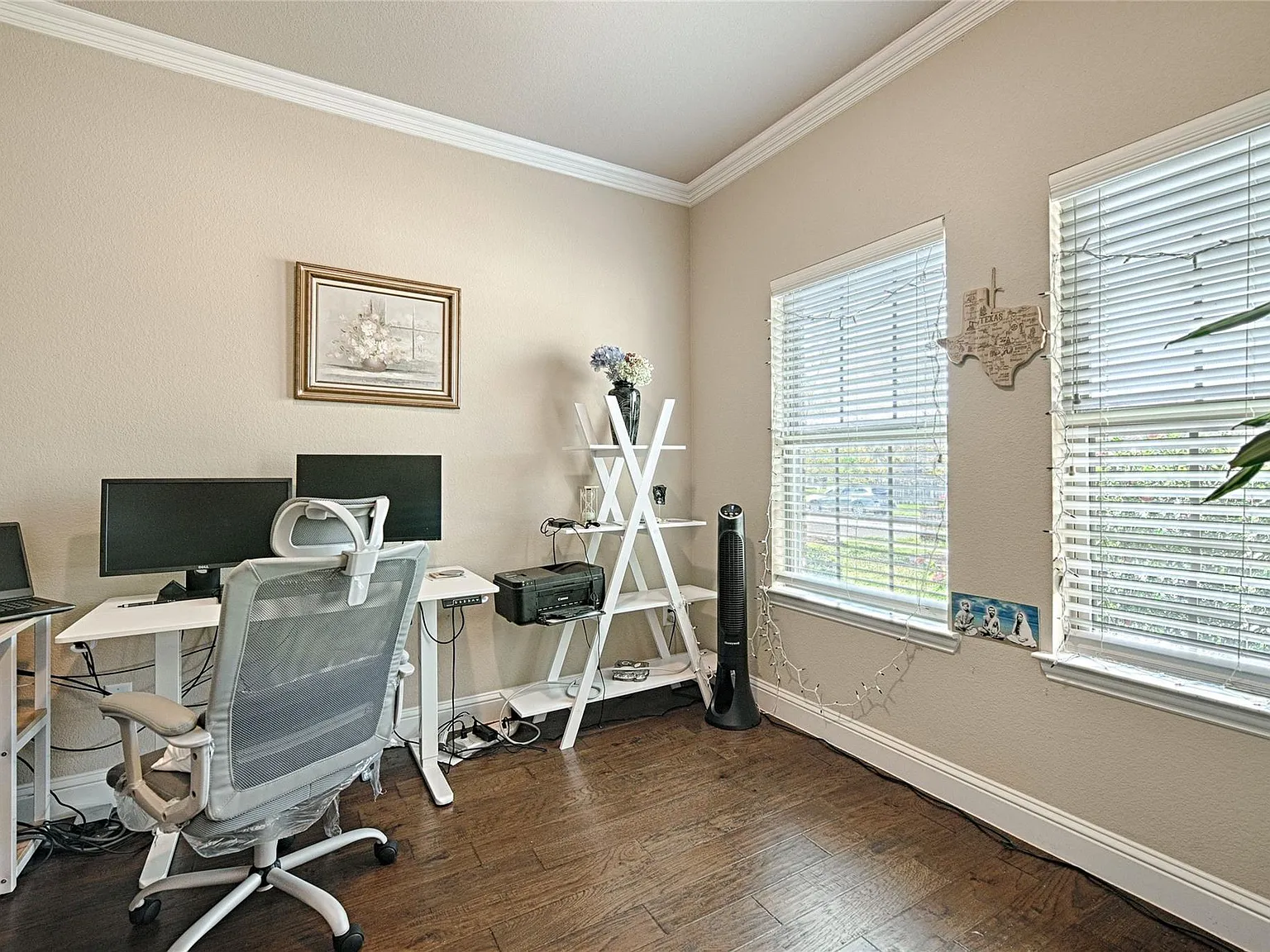 3 bed, 1874 sqft, $1,950 — Photo 3