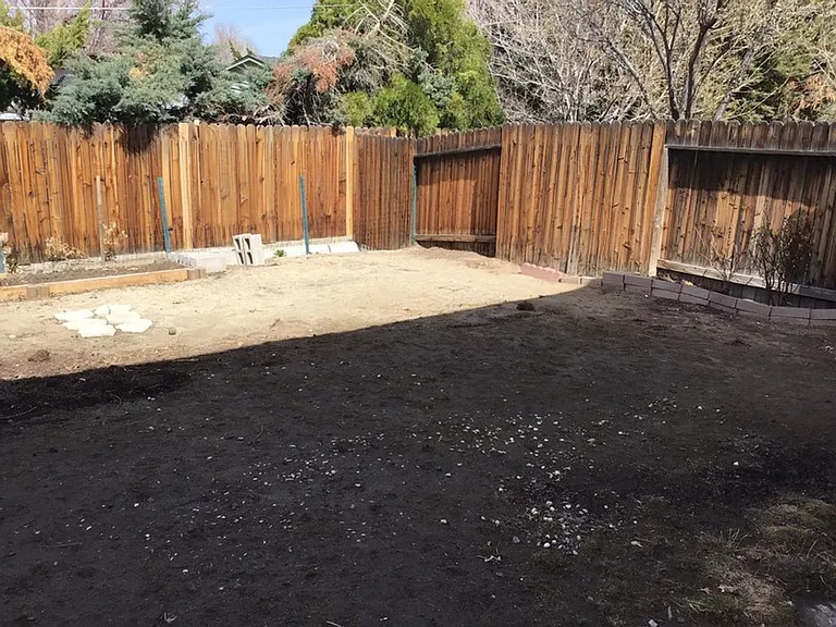 4055 Laurel Park Way — Photo 11