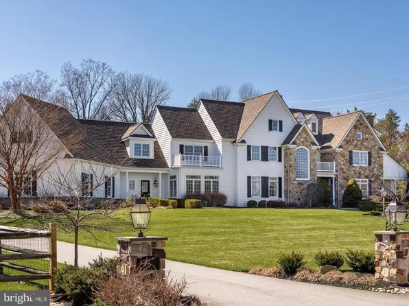 9 Douglas Ln, Chester Springs, PA 19425