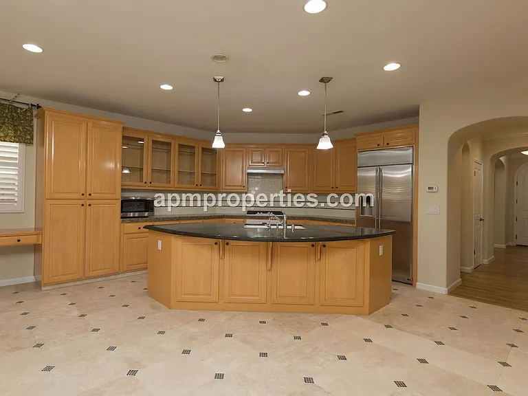 2291 Magnolia Bridge Dr — Photo 3