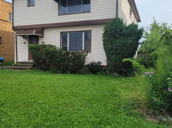 9318 Garfield Blvd, Garfield Heights, OH 44125