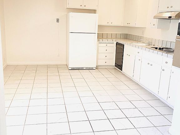 3rd image of 759 Calla Dr APT 3
