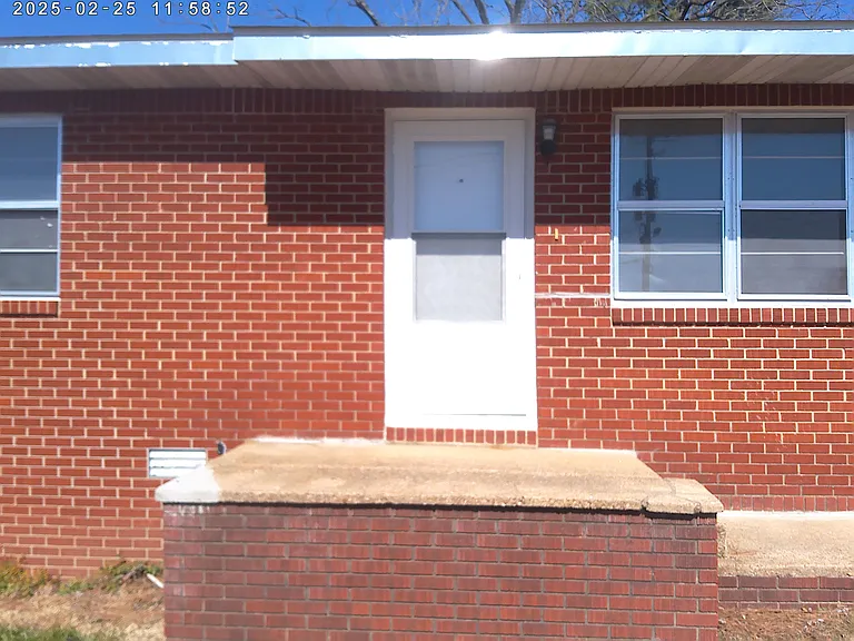 636 E Main St — Photo 32