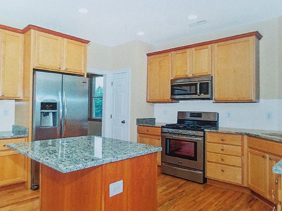 4th image of 11314 Sanandrew Dr
