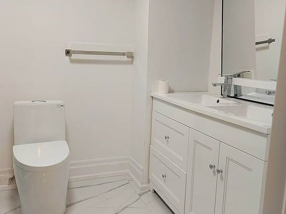 3rd image of 15 Donald Powell Cres