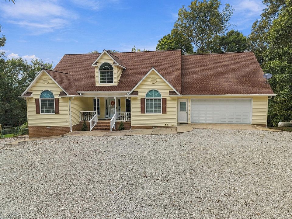 1st image of 375 Weaver Ln