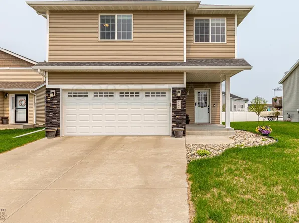 6169 59th Ave S, Fargo, ND 58104