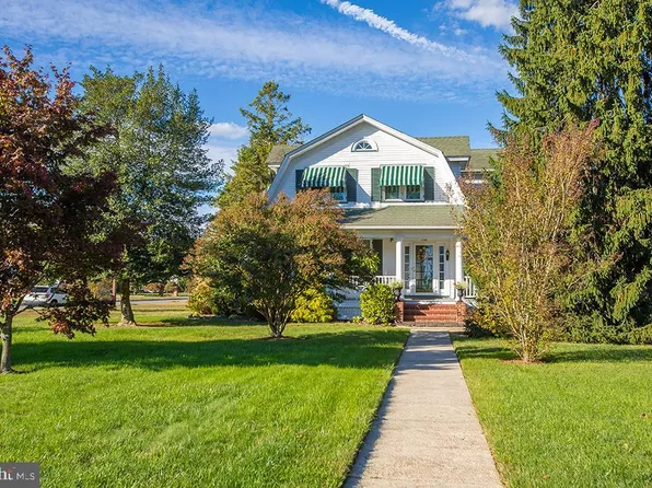 1138 E Landis Ave, Vineland, NJ 08360