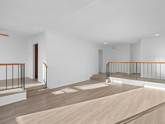 4th image of 1445 26th St APT 1