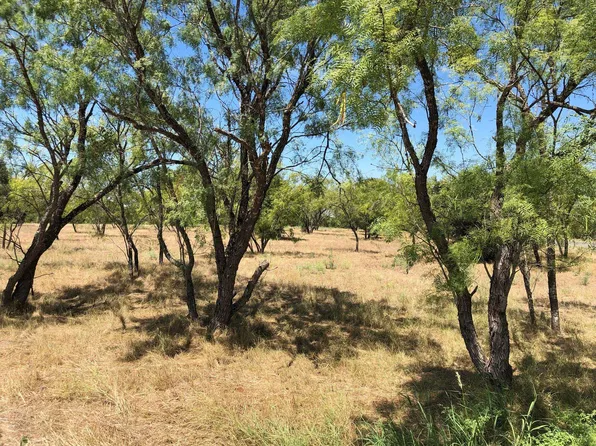 100 Little Bit, Horseshoe Bay, TX 78657