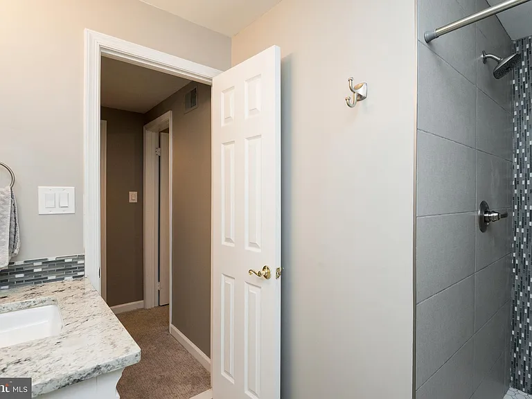 5920 Maplewood Park Pl — Photo 24
