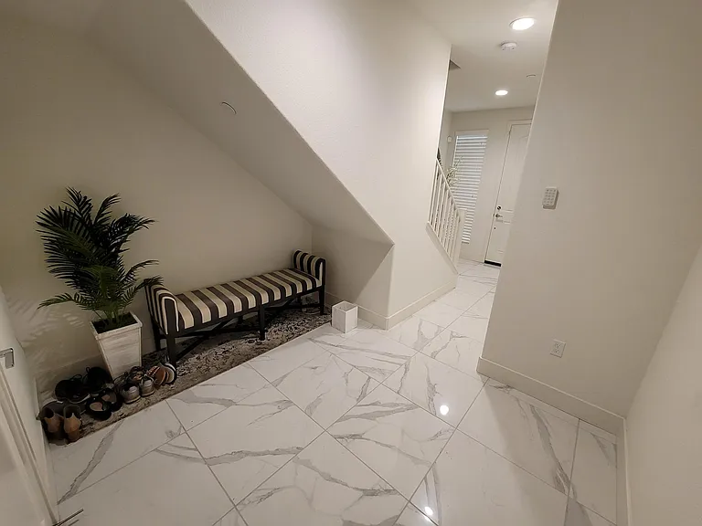 8564 Cabana Way — Photo 3