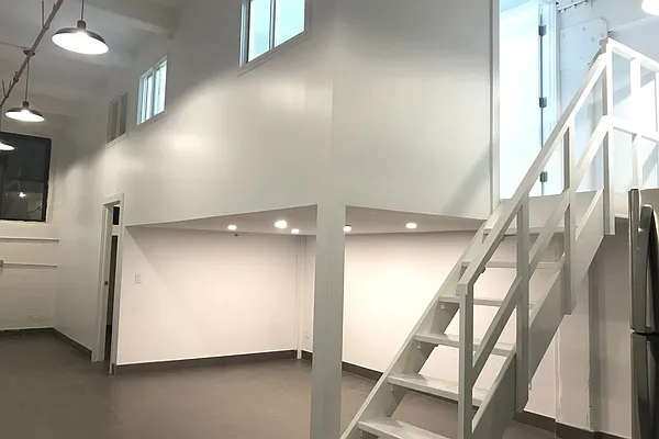 Rented by Carnegie Management Inc | media 10