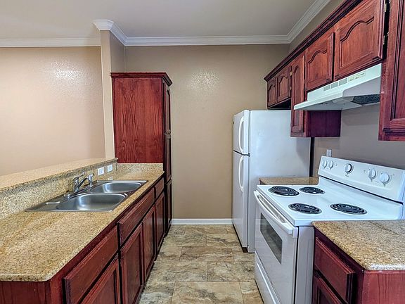 4th image of 3013 Treasure Haven Dr APT C